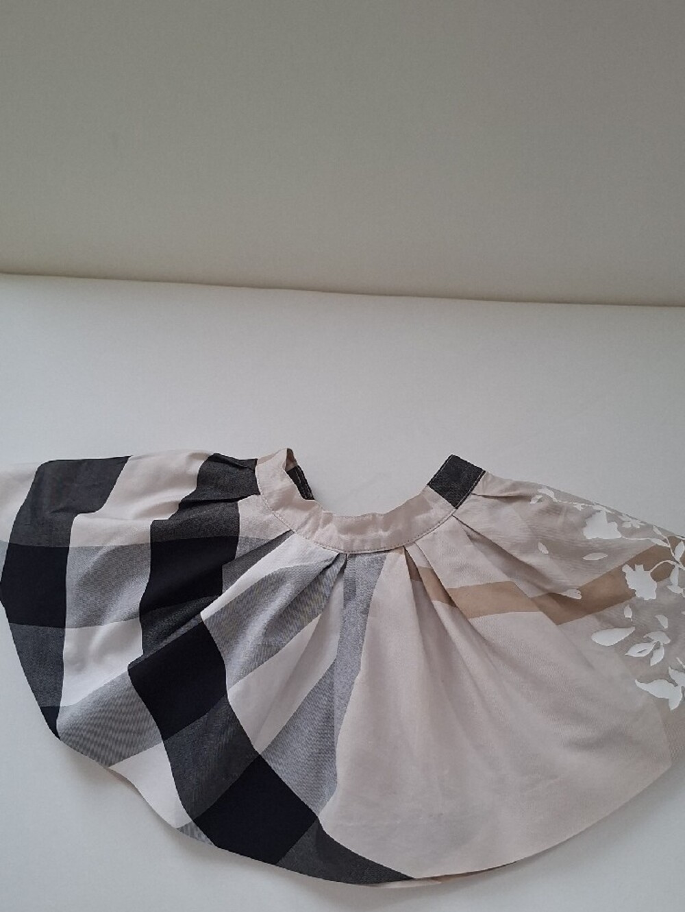 Burberry Beige, Black and White Checkered Cotton Full Circle Skirt Floral Design - Picture 3 of 16